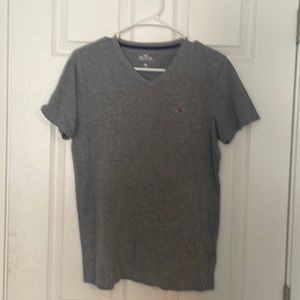 Hollister V-Neck Tee SMALL